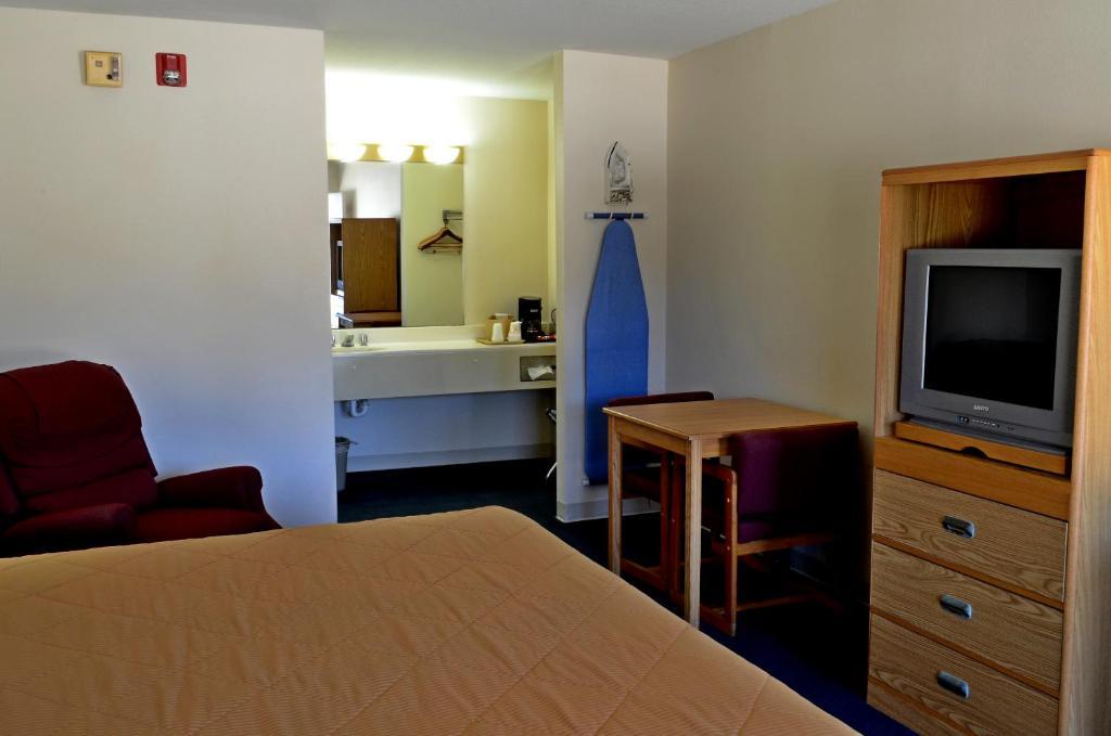 Americas Best Value Inn Kinder Chambre photo